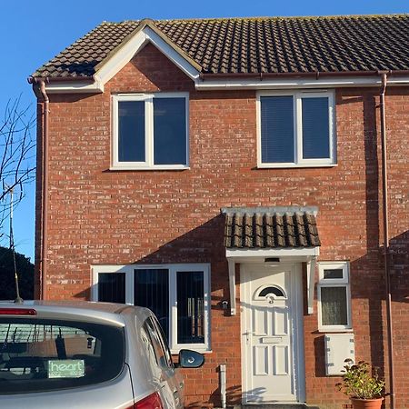 Montrose House Villa Swindon Exterior photo